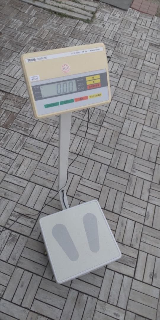 タニタ 精密体重計 BWB-200 業務用 範囲 1kg～200kg目量50g