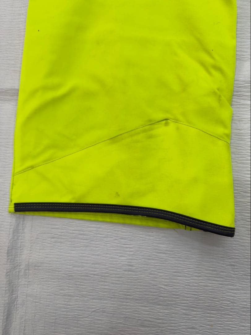 AA　VOLCOM スノーボードウェア 黒/黄緑