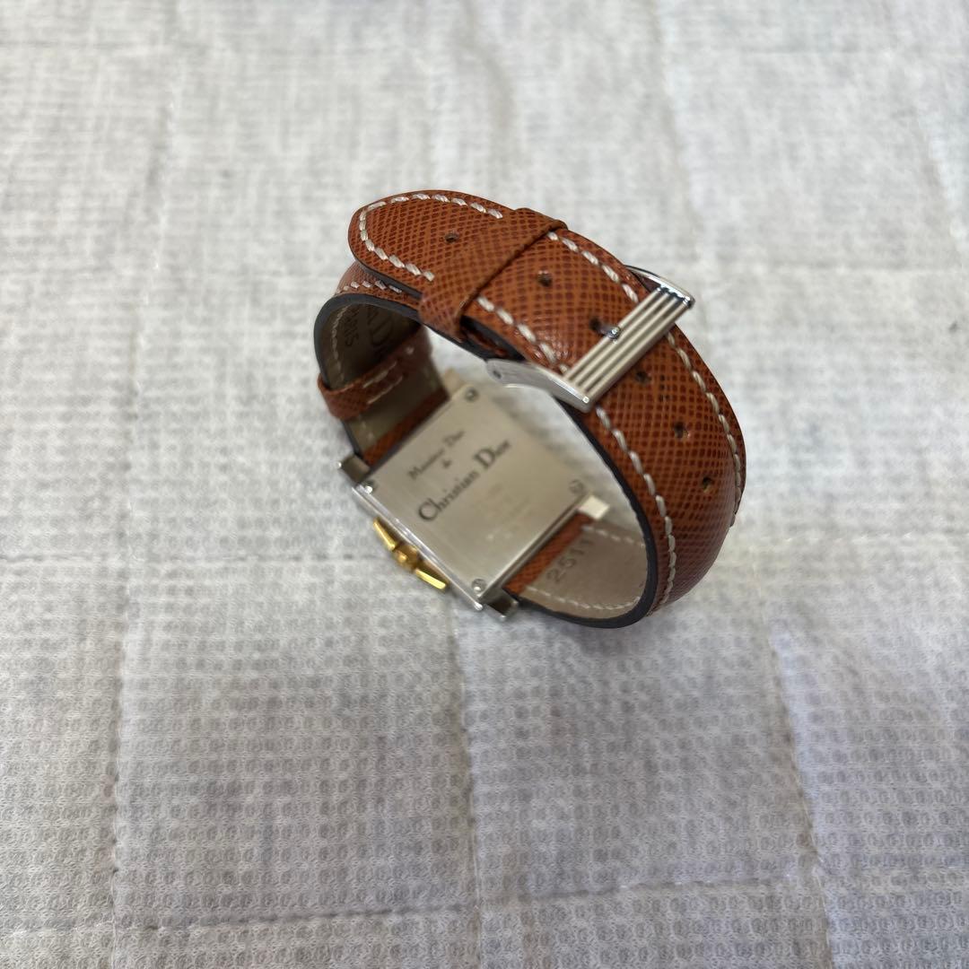 CHRISTIAN DIOR　スクエア　腕時計　レザーベルト