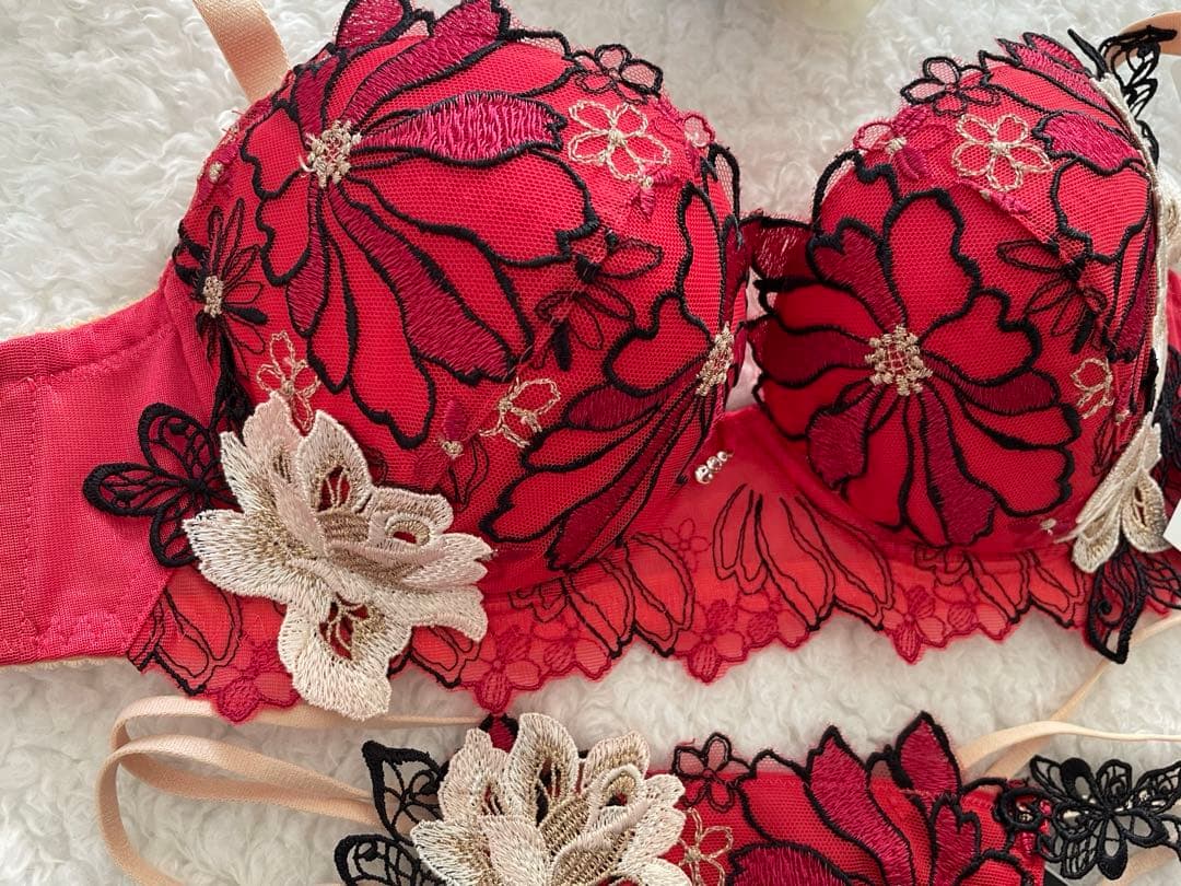 サルート D75/M 96G RE プラダを着た悪魔