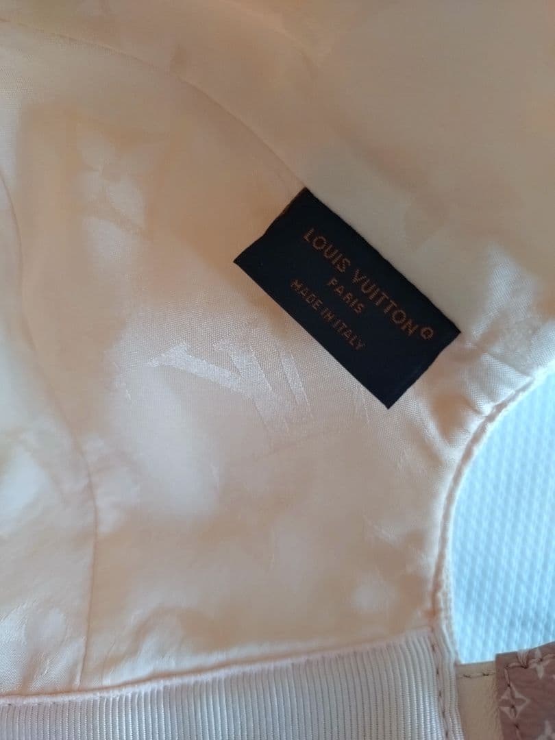 ルイヴィトン キャップ