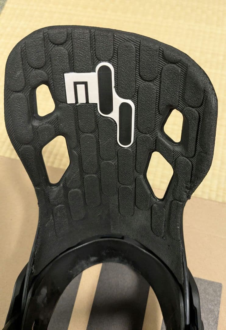 20-21 now × yes Mサイズ バインディングビンディング　ナウイエス