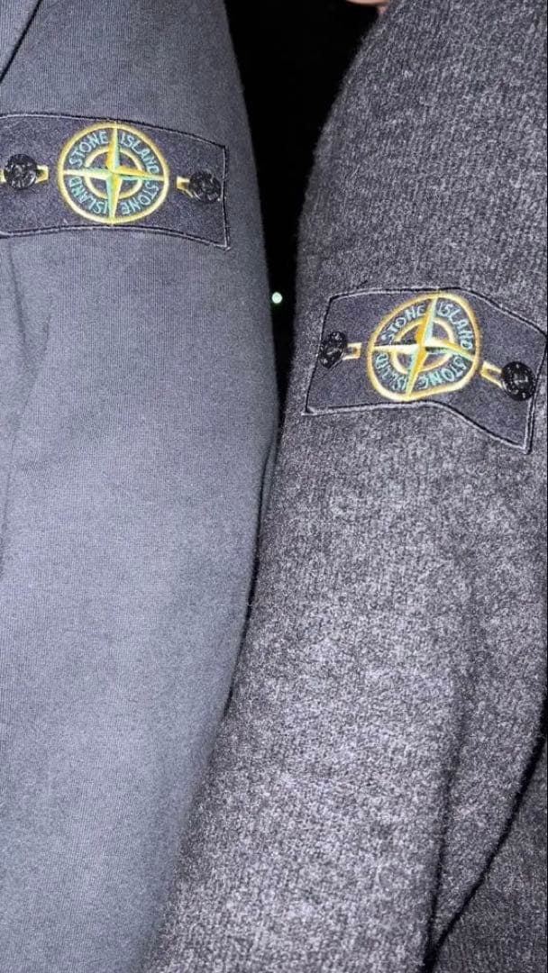 Stone  ダークグレー パーカー（早い者勝ち）