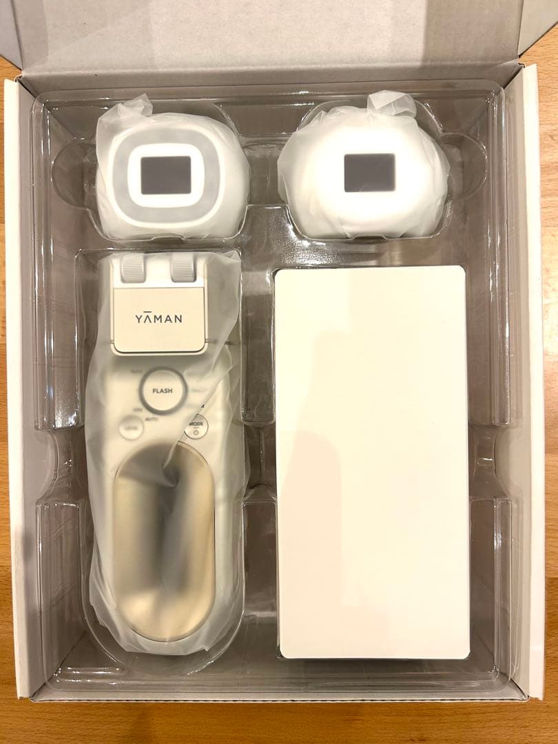 【新品、未使用】YAMAN 美顔器 家庭用 脱毛器 レイボーテハイパーZERO