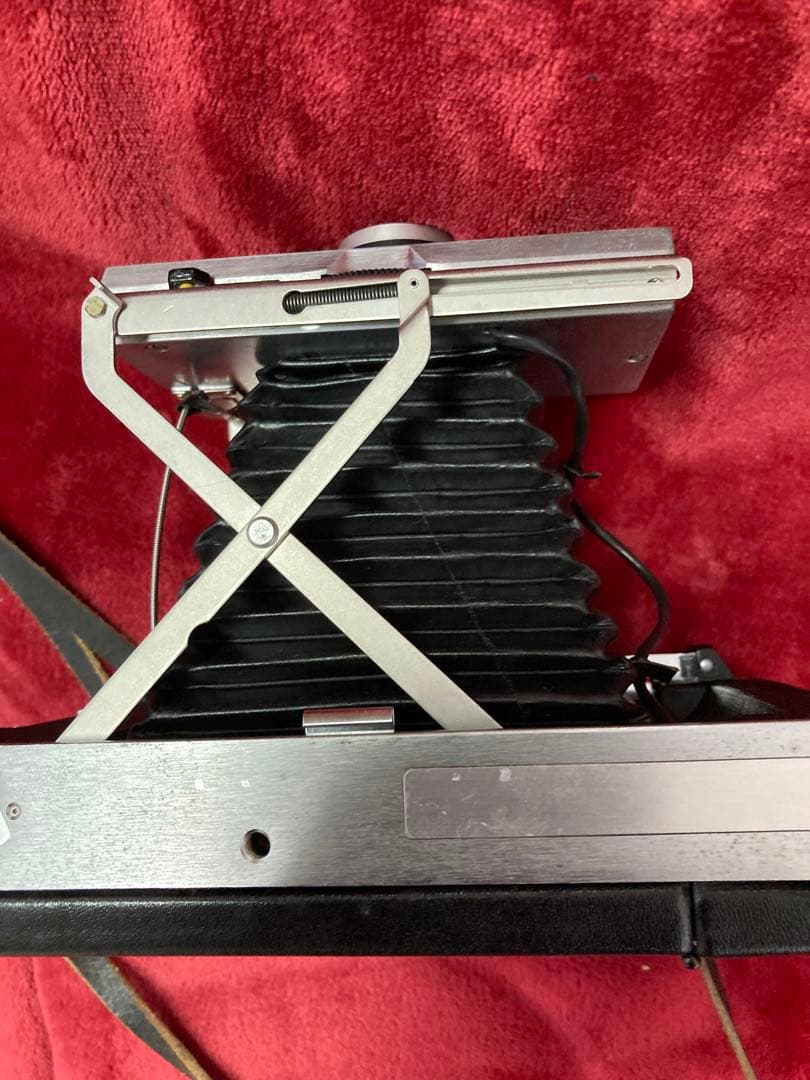 古いポラロイドカメラ