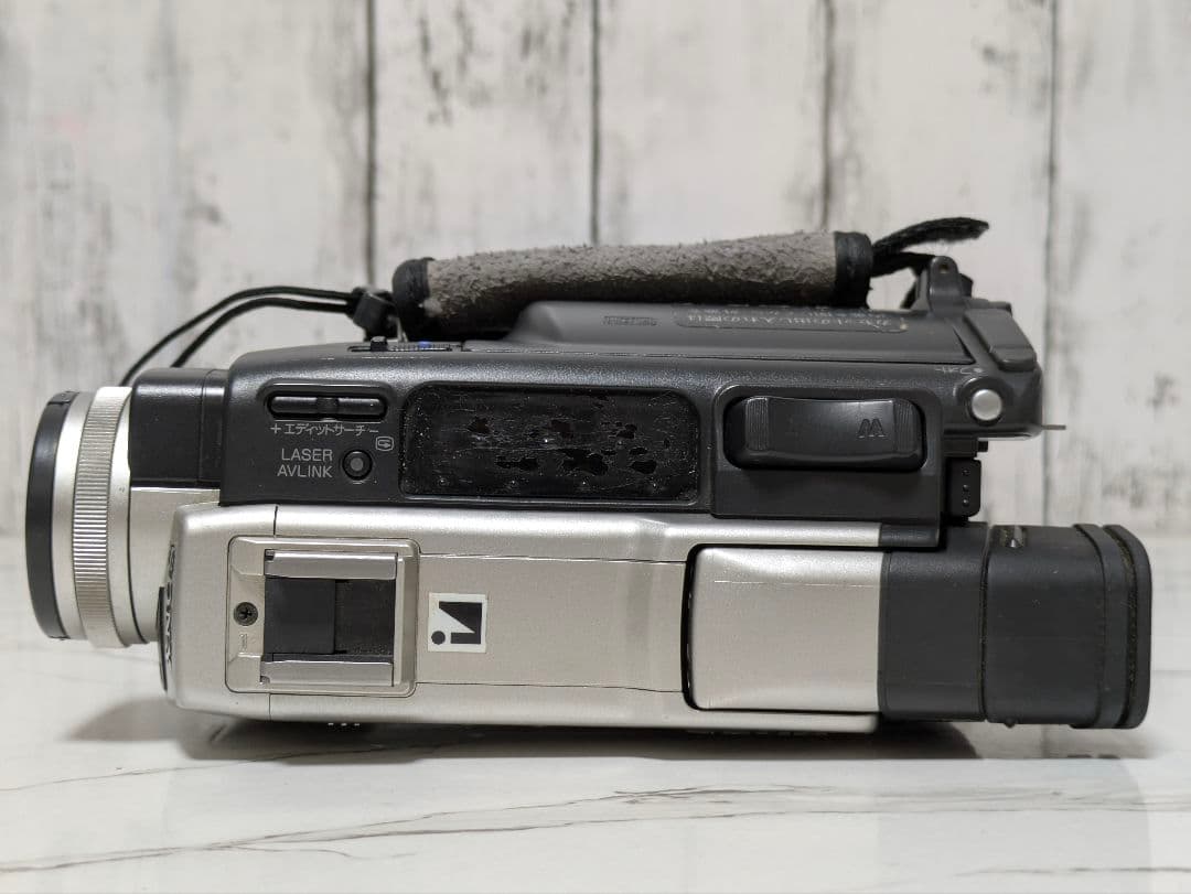 SONY　DCR-TRV9　MiniDV対応　化粧箱付き