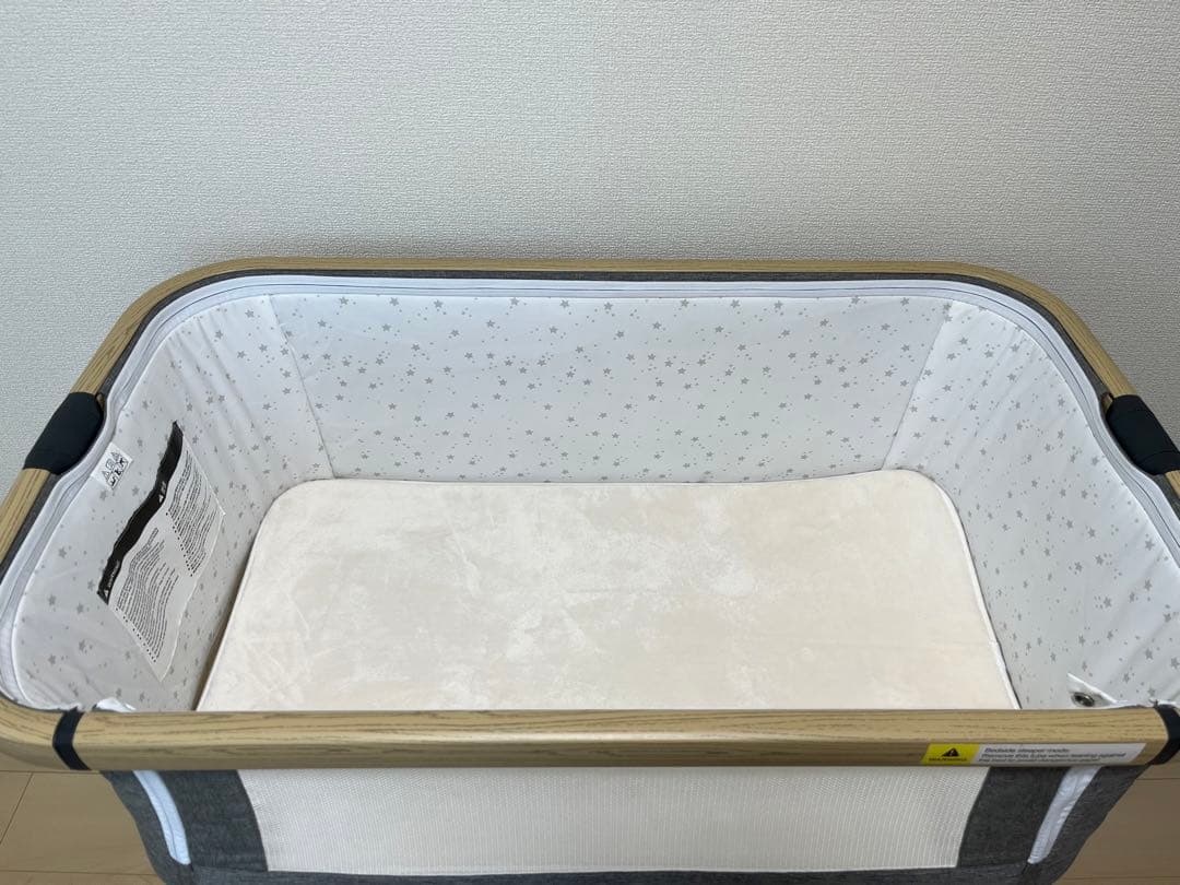 【美品】HZDMJ ベビーベッド　グレー