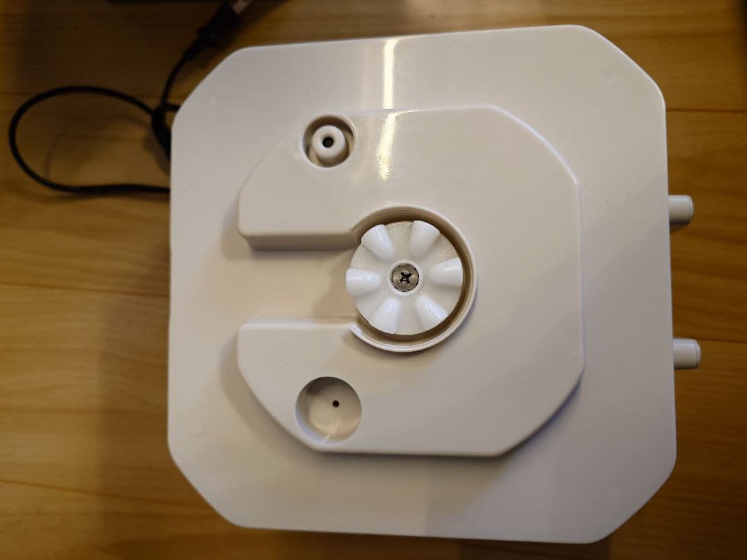 シービージャパン バケツ型 小型洗濯機 ブラッシュボーイ TOM-12 Pro