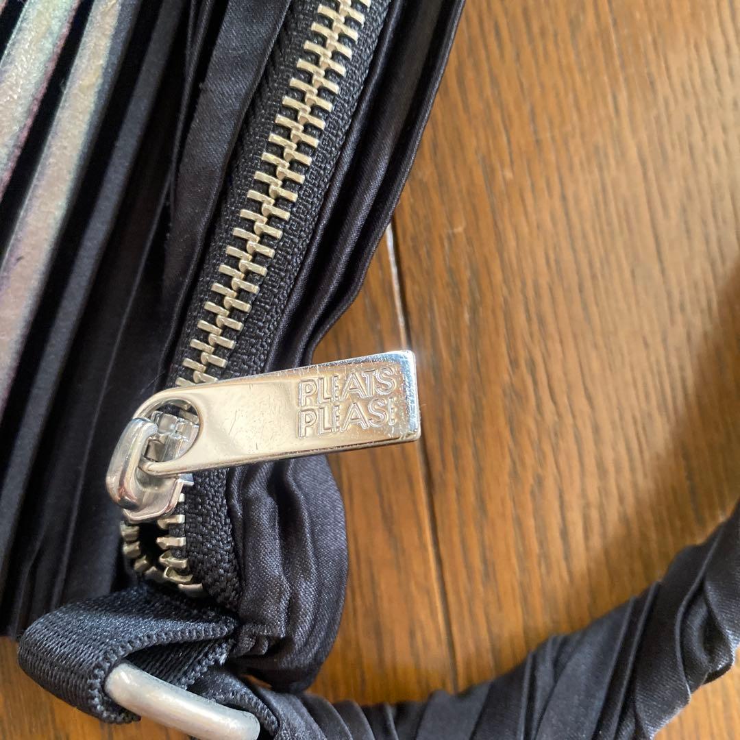 イッセイミヤケプリーツプリーズ　箔ショルダープリーツバック