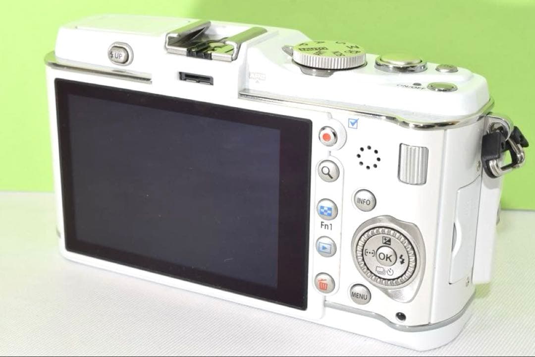 OLYMPUS E-P3 ☆送料無料☆