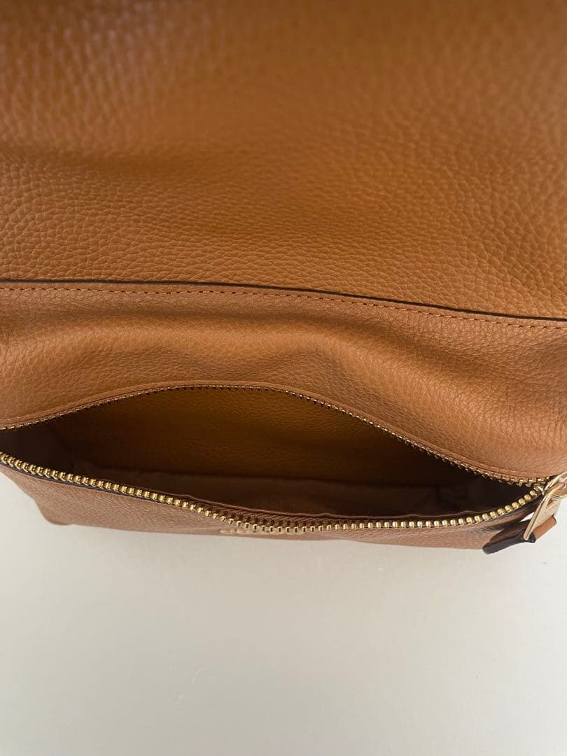 コーチ　COACH レザーバックパック　キャメル