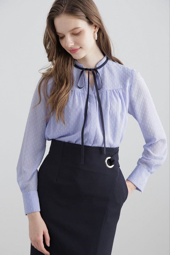 ピンキーアンドダイアン◆カットジャカードリボンブラウス ブルー 38