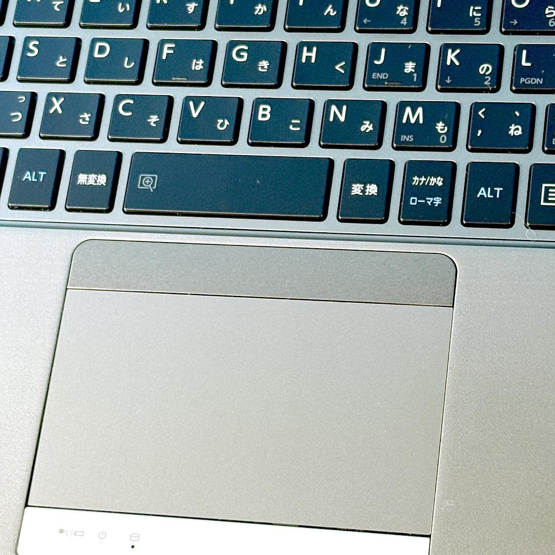 コンパクト★Microsoft Office付・8GB・SSD・ノートパソコン