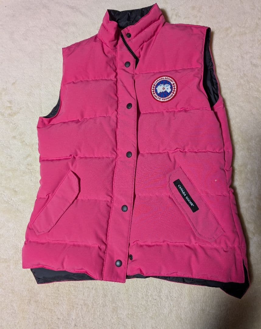 ハッピーさん専用　美品  ピンク ダウンベスト