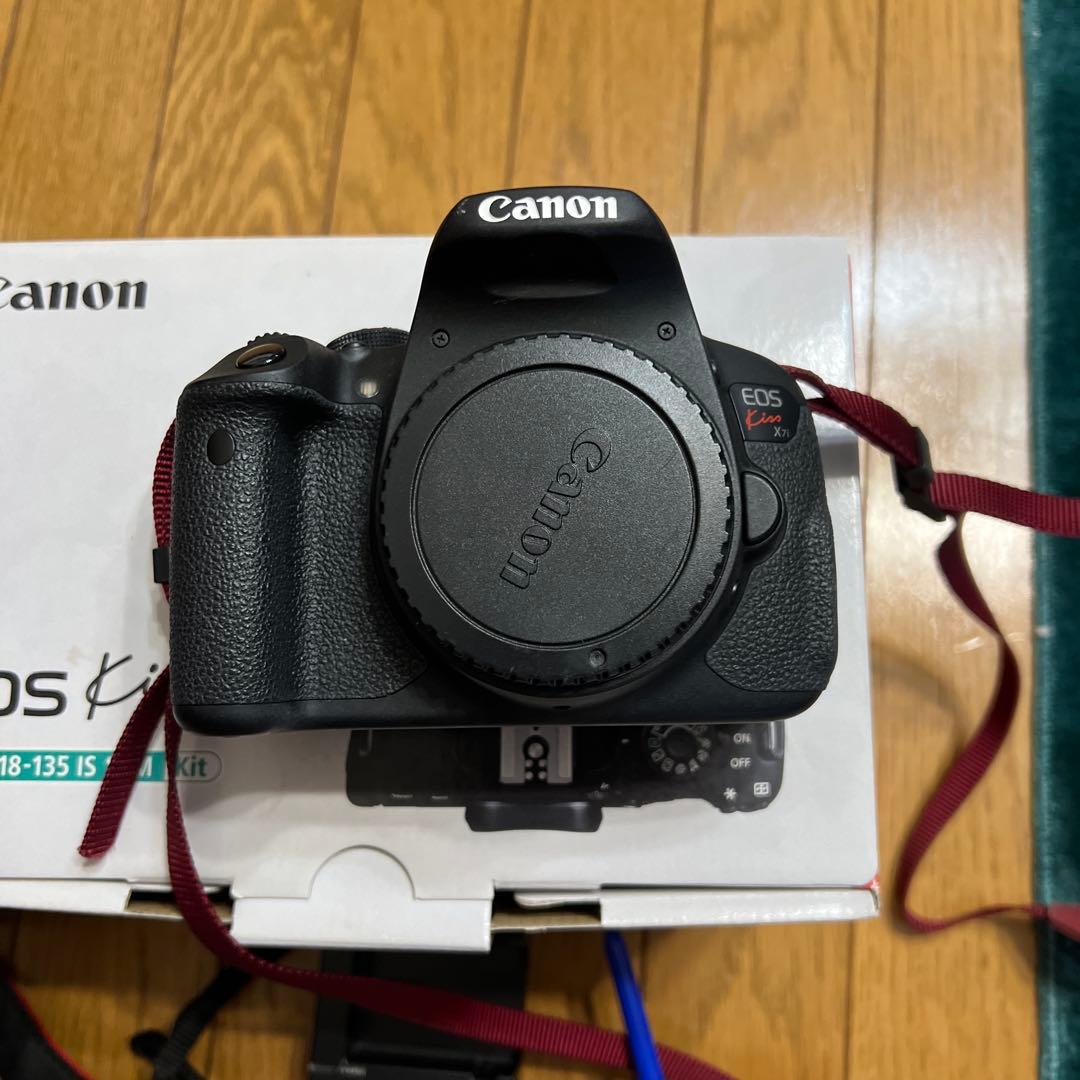 Canon EOS Kiss X7 iデジタル一眼レフ