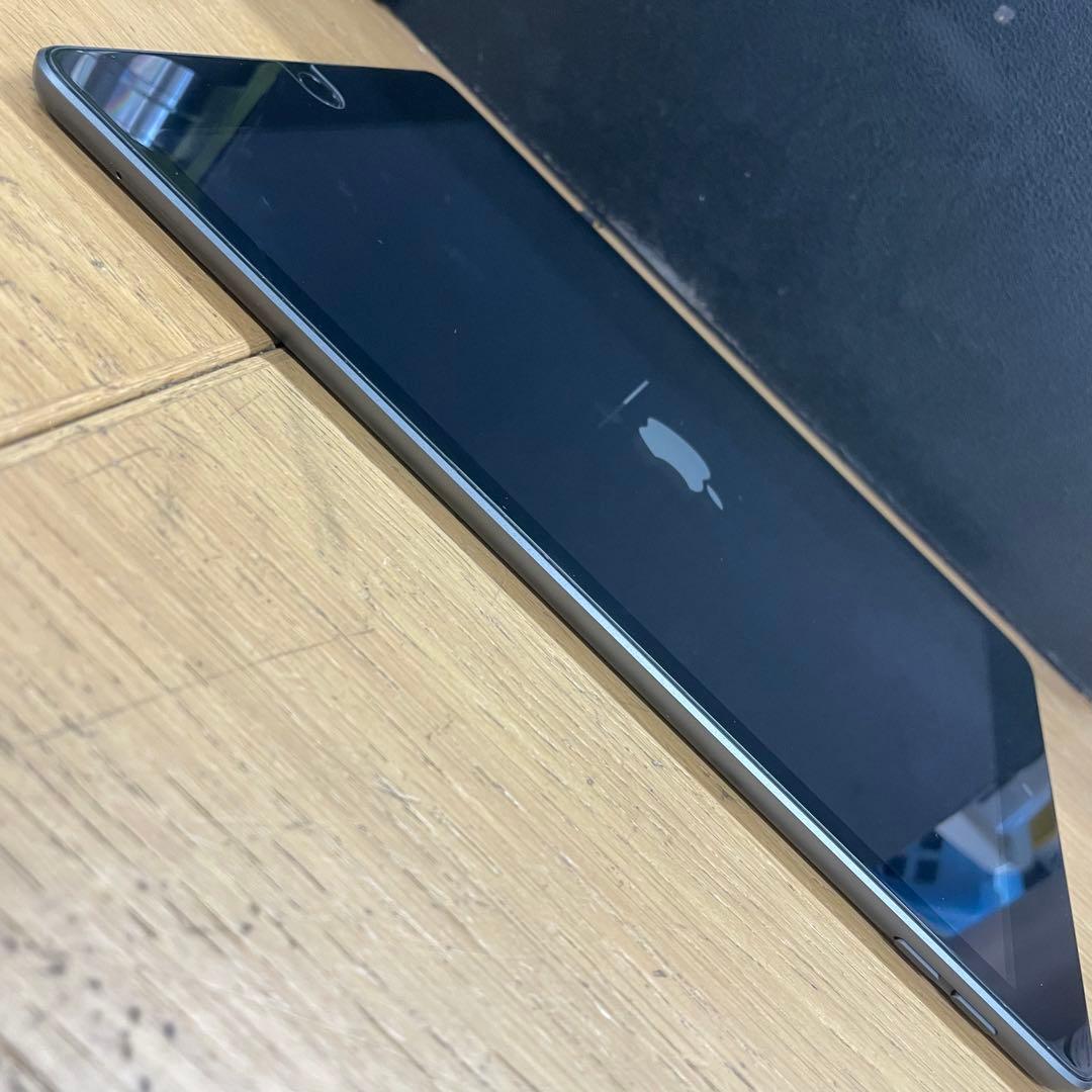 美品 iPad 第9世代 64GB SIMフリー スペースグレイMk473J/A