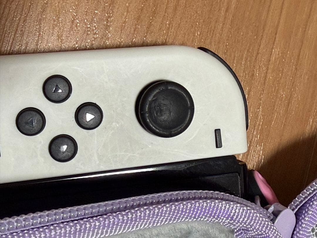 Nintendo Switch 有機EL白、クロミのケース