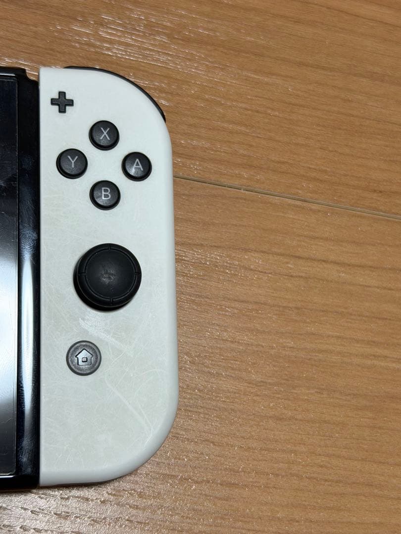 Nintendo Switch 有機EL白、クロミのケース