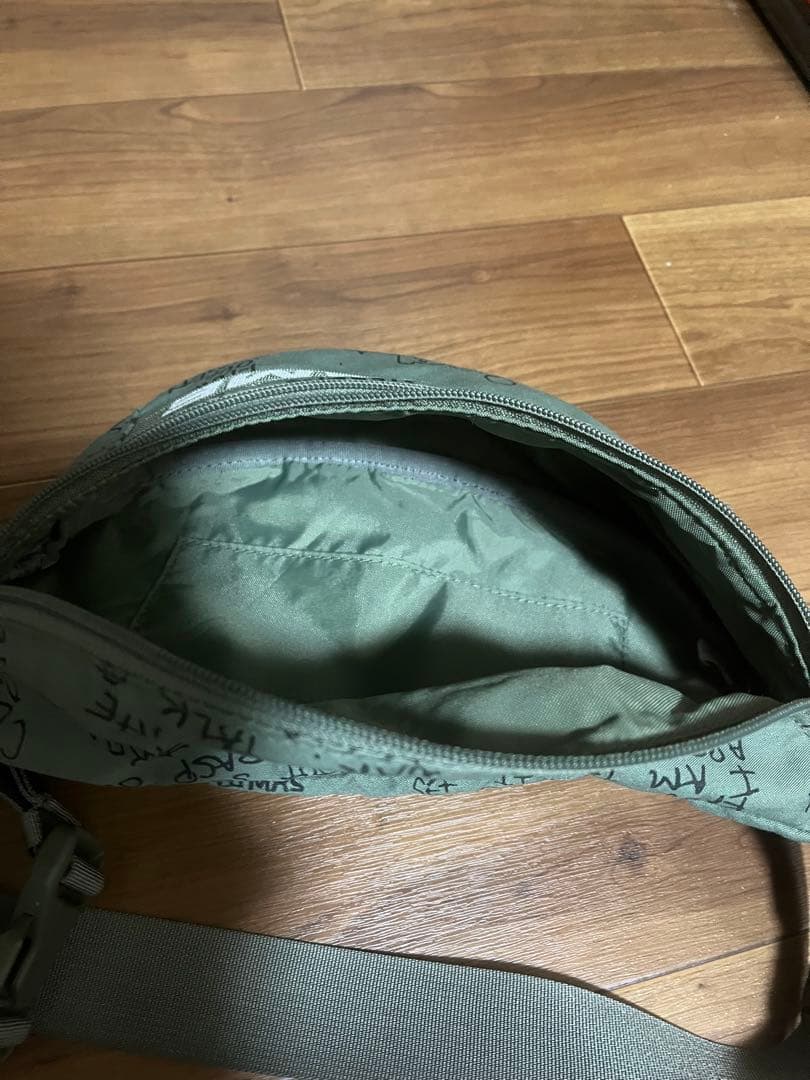 SUPREME グラフィティ ボディバッグ