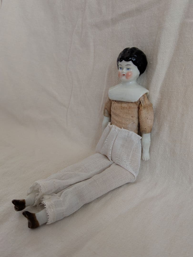 チャイナヘッドドール　 陶器製人形 約23cm