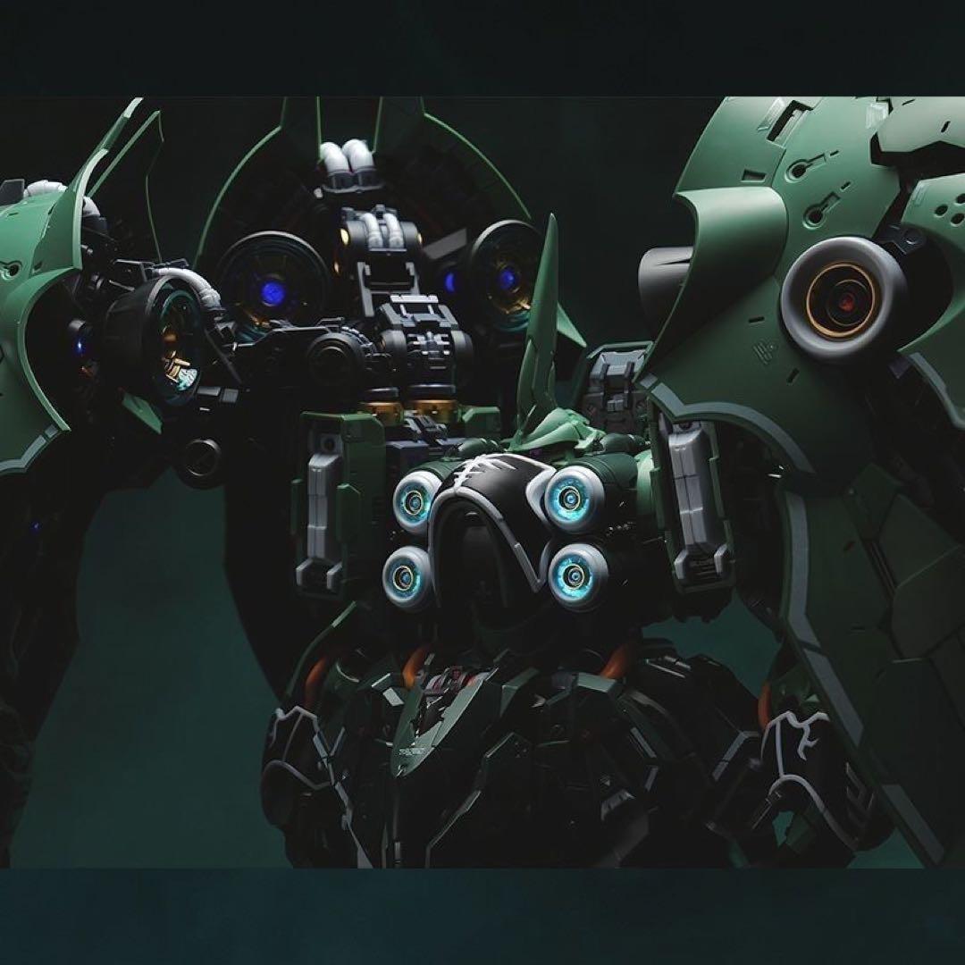 アクシズ社オシリス・エリア MGEXクシャトリヤ 海外スタジオ￼正規品