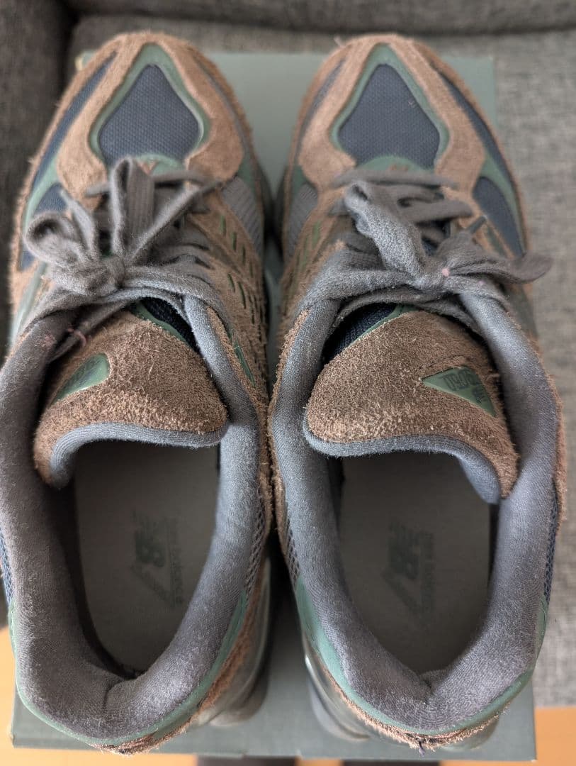 27.0 New Balance 9060 ブラウン/ブラック