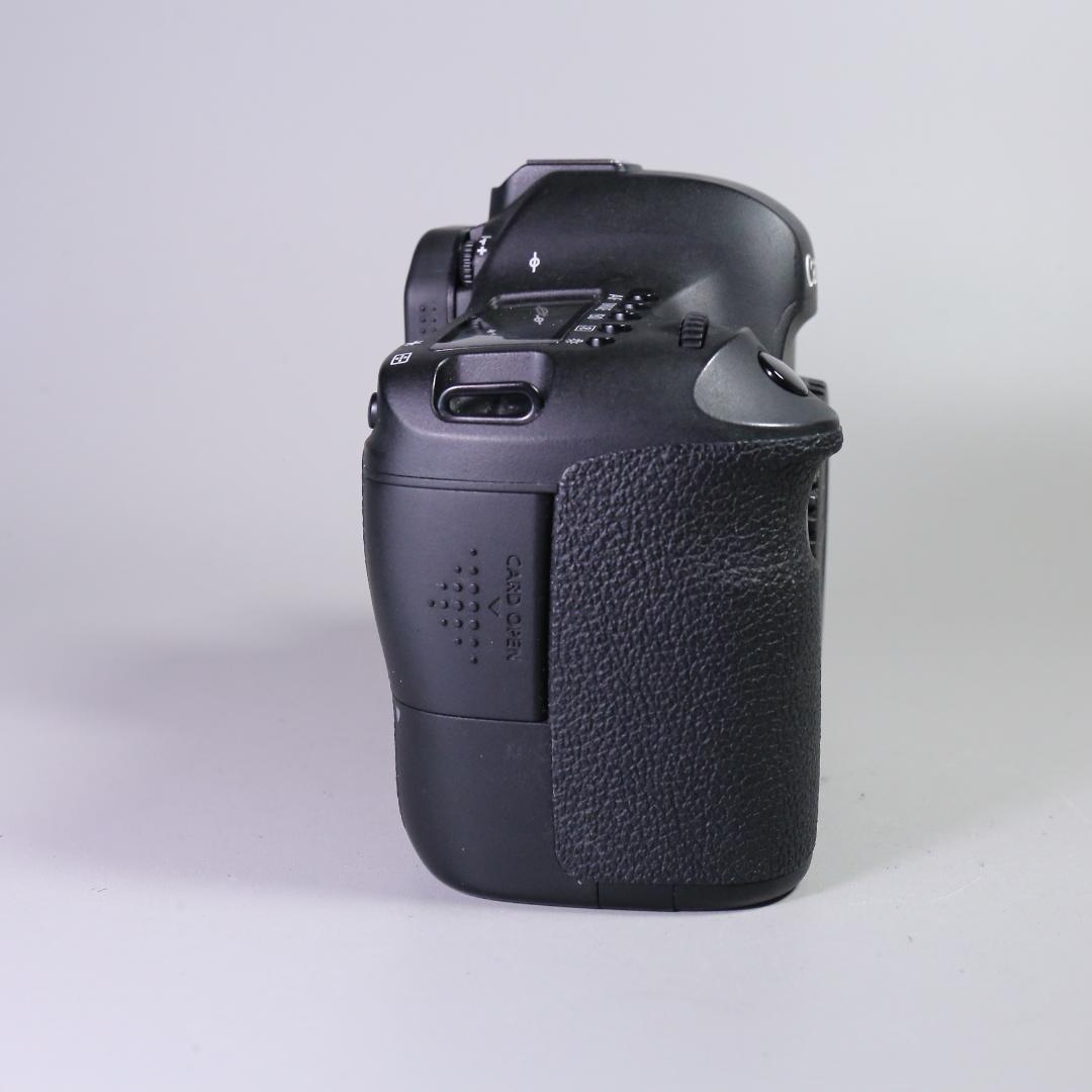 ☆ショット5695回☆良品 Canon EOS 6D ＃307