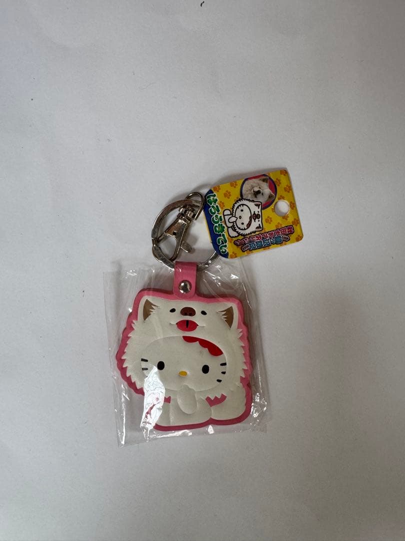 d*2様 ハローキティ 根付、ストラップ　地域限定多数　おまけつき