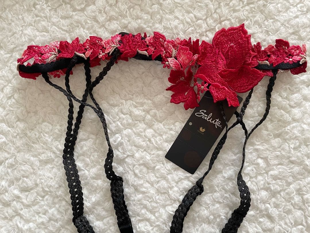 サルート E70/M 3点セット 32G BL パリ