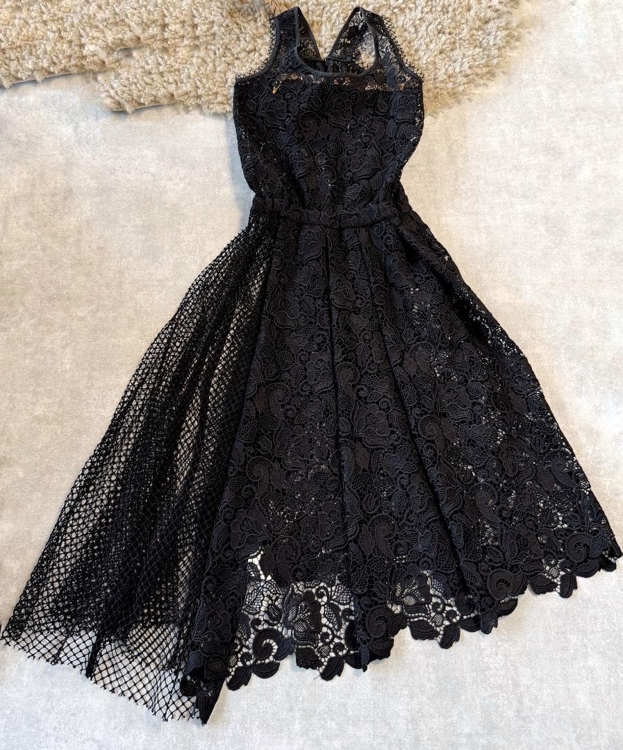 N°21（ヌメロヴェントゥーノ）アシンメトリー総レース切り替えワンピース