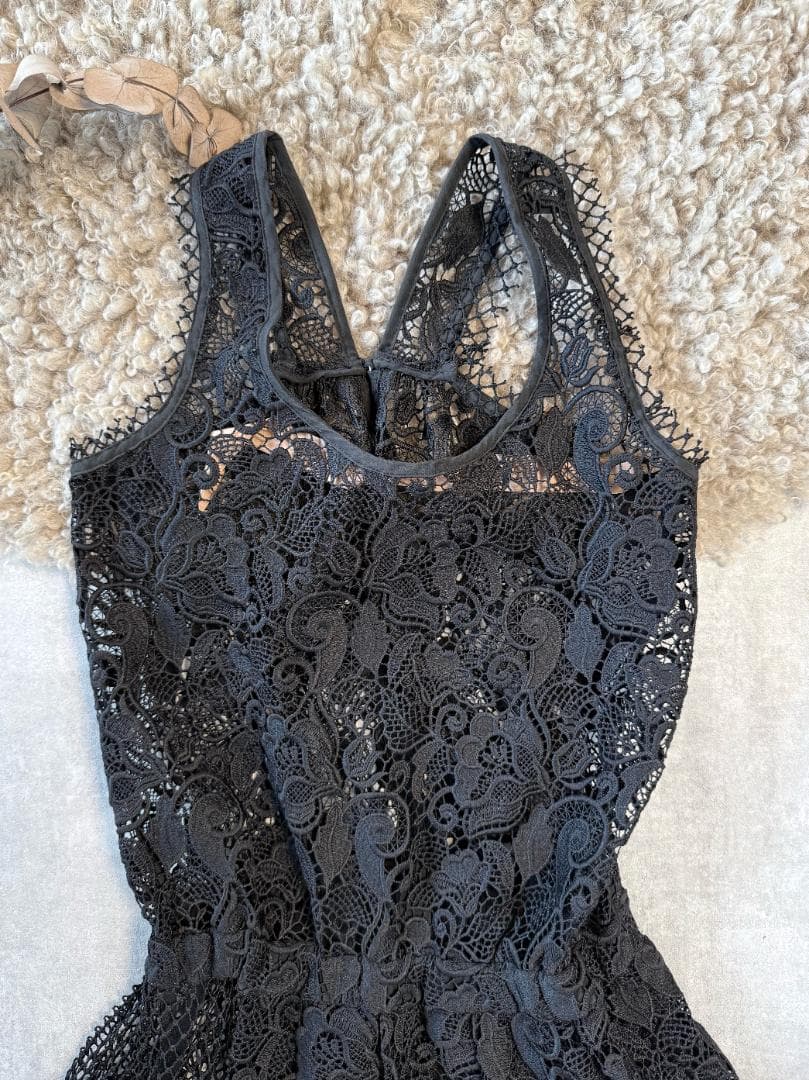 N°21（ヌメロヴェントゥーノ）アシンメトリー総レース切り替えワンピース