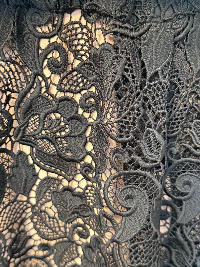 N°21（ヌメロヴェントゥーノ）アシンメトリー総レース切り替えワンピース