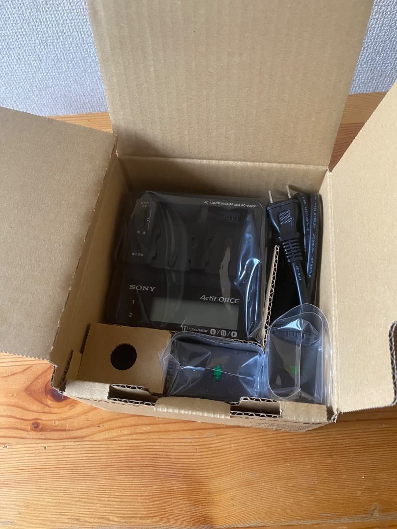 【極上品】通電6×10H_SONY HXR-NX80