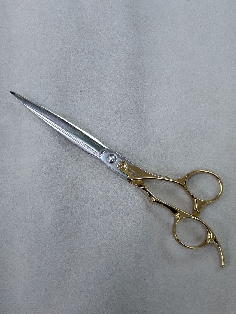 からくりシザー（アルファシザーのブランドと同じ製造元）おまけシザー付