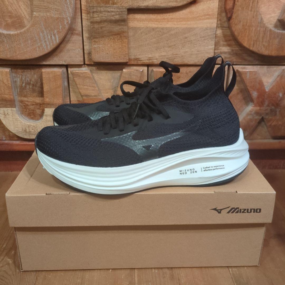 限定セール中！ Mizuno ネオ ゼン ランニングシューズ ブラック 27.0