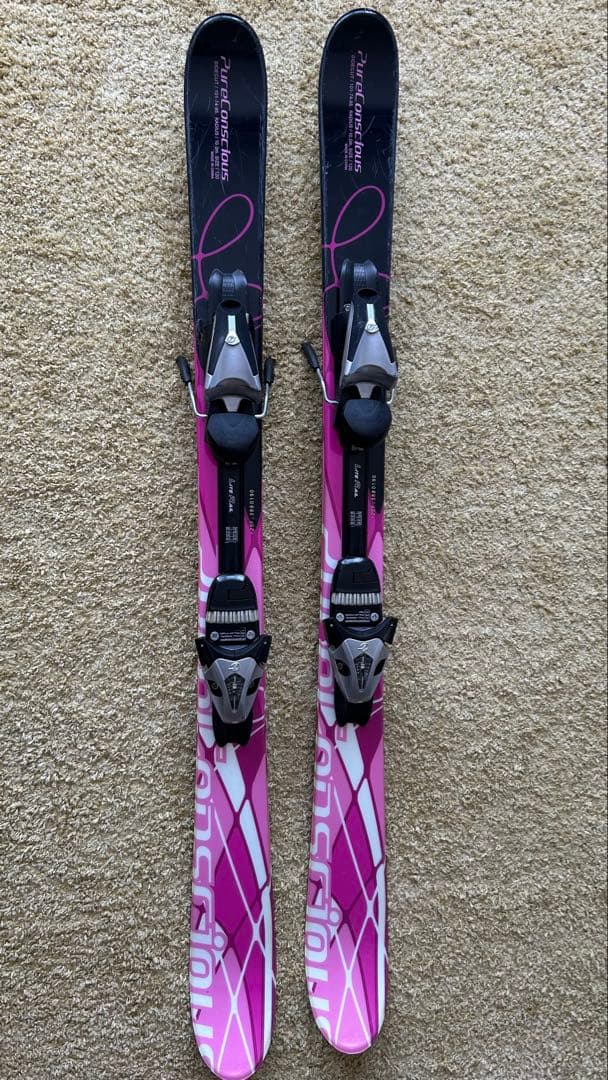 PURECONSCIOUSスキー板　ブーツ　Disneyのかわいいポートセット