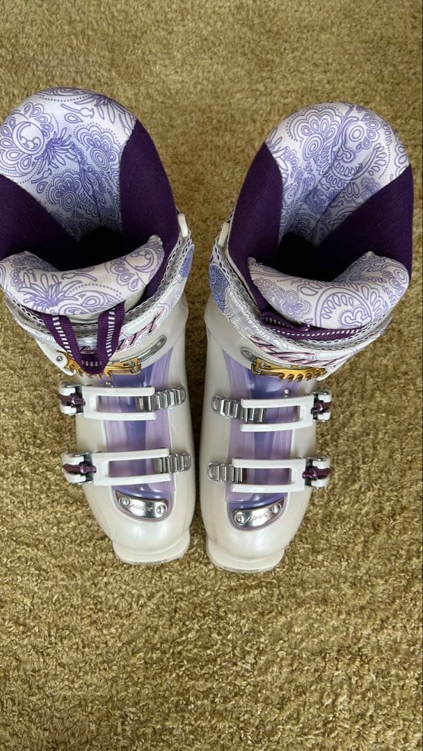 PURECONSCIOUSスキー板　ブーツ　Disneyのかわいいポートセット