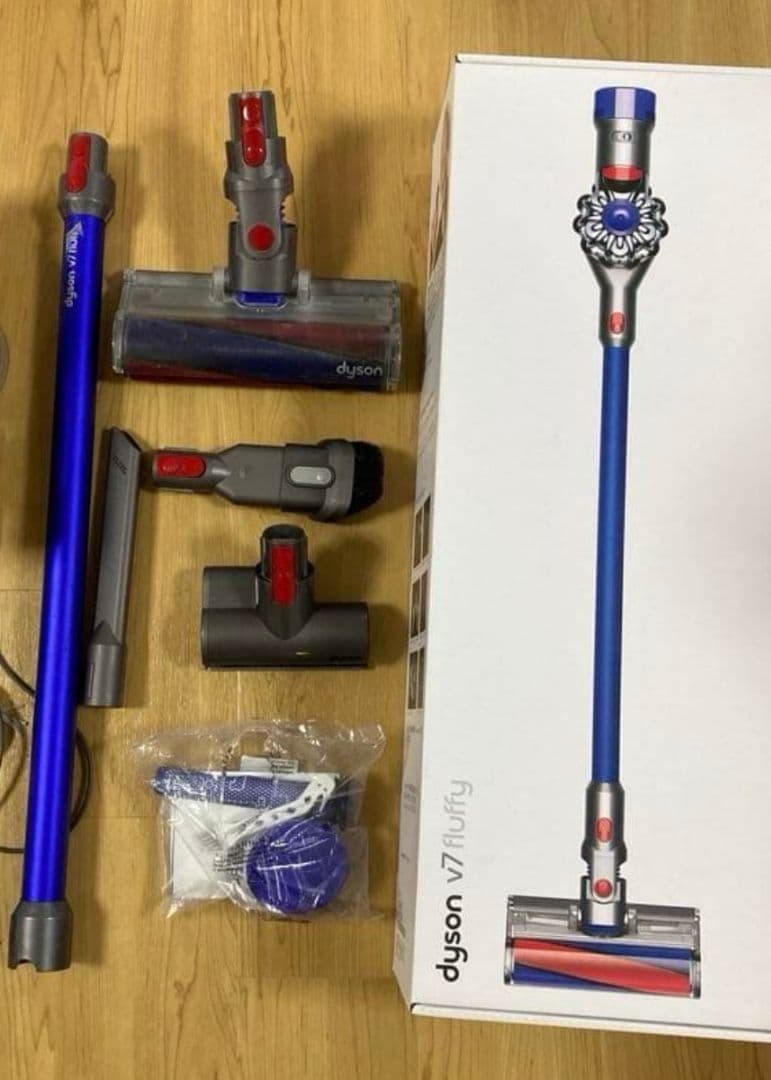 動作30分確認済Dyson V7 Fluffy コードレス掃除機
