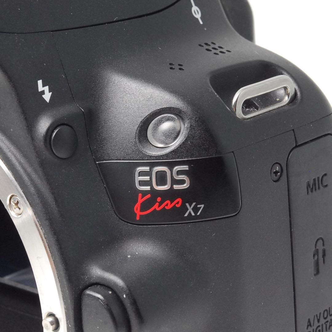 ✨ショット数4380回✨CANON KISS X7✨ダブルレンズ✨超軽量✨