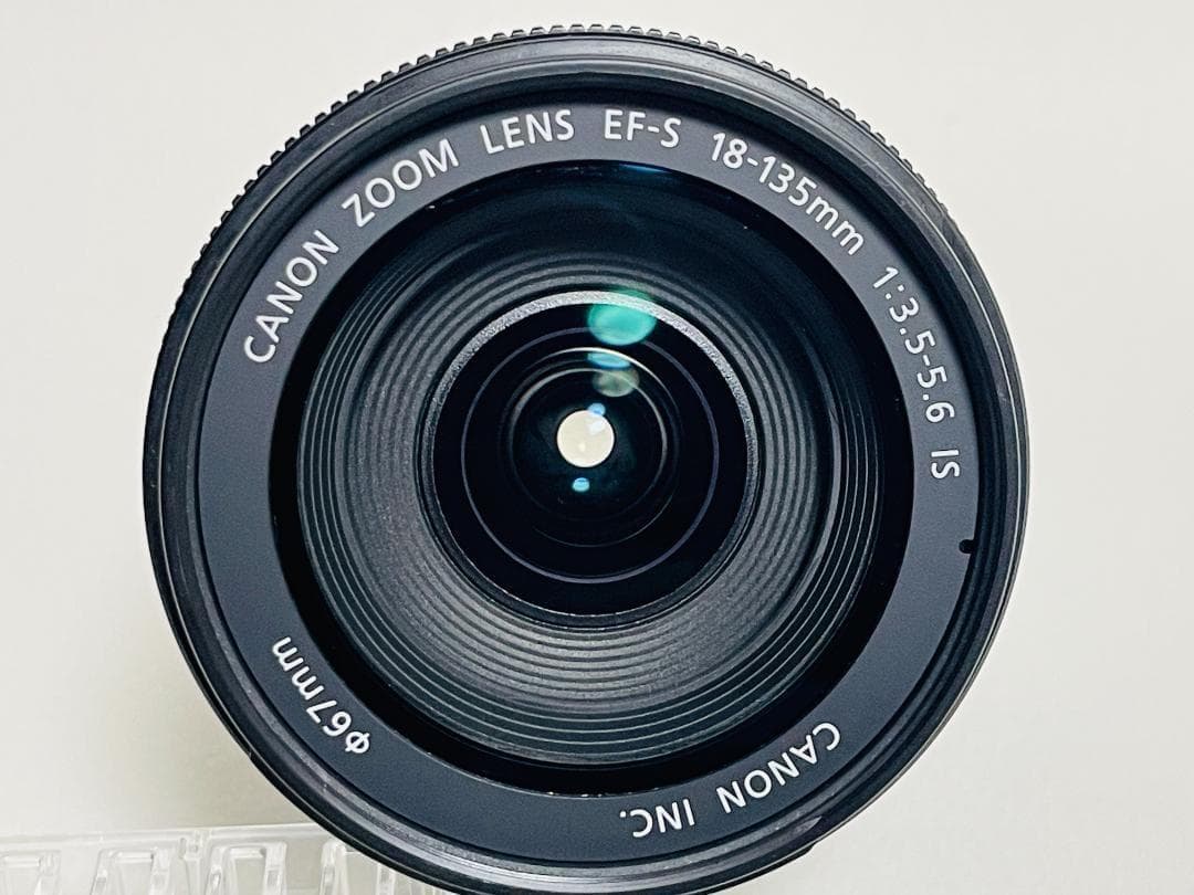 ★美品☆Canon キヤノン EF-S 18-135mm F3.5-5.6 IS