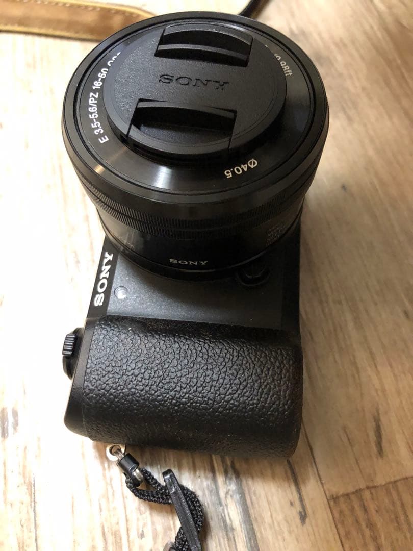 tsuki ミラーレス一眼　レンズ2本　レンズ保護２つ　茶色ケース