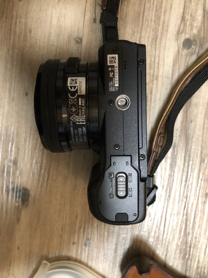 tsuki ミラーレス一眼　レンズ2本　レンズ保護２つ　茶色ケース