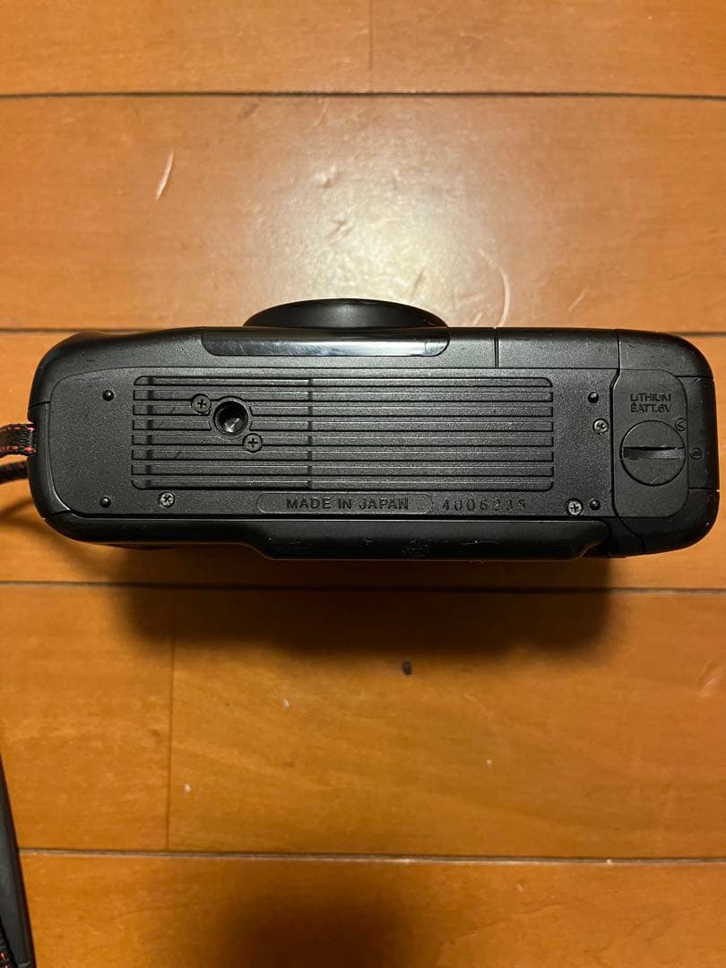 【フィルムカメラ】ニコン Nikon TW ZOOM 35-70 (フィルム付)