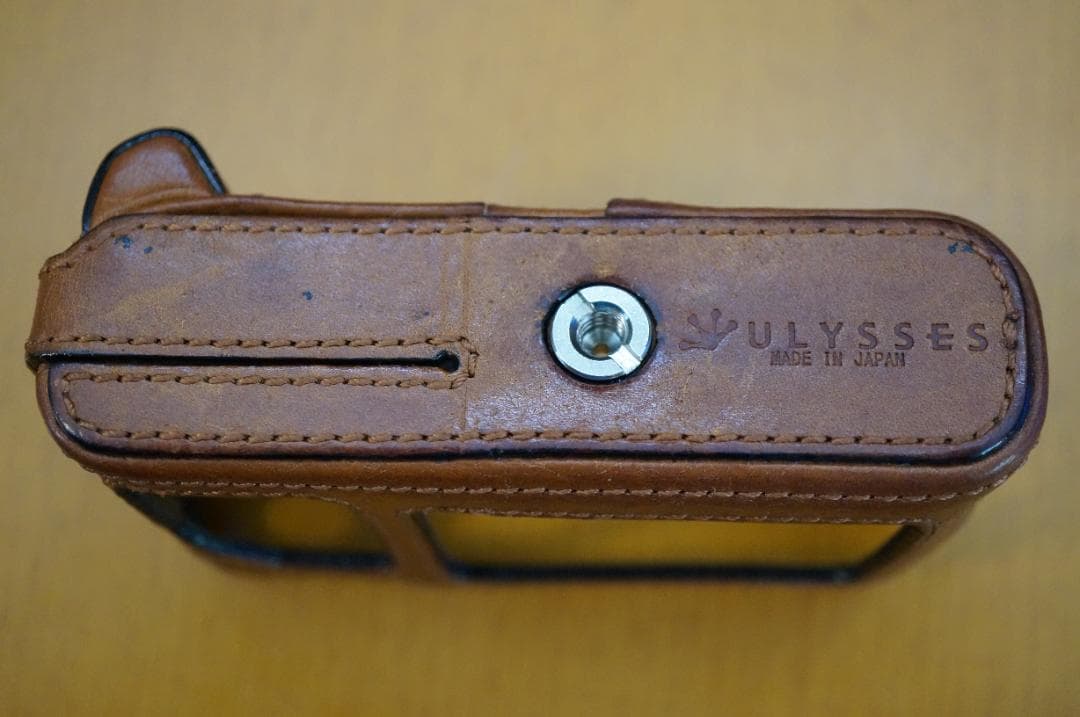 DSC-RX1 　保護ステッカー、予備バッテリー付き