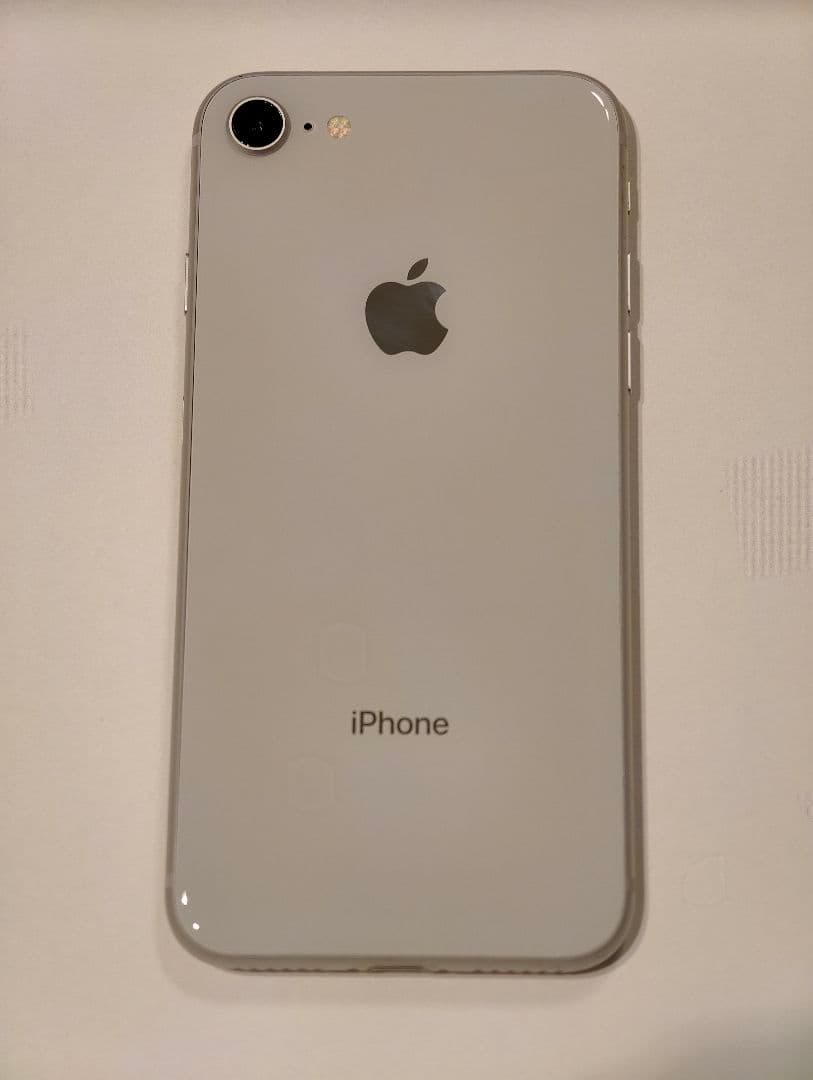 Apple iPhone8 ホワイト 本体のみ