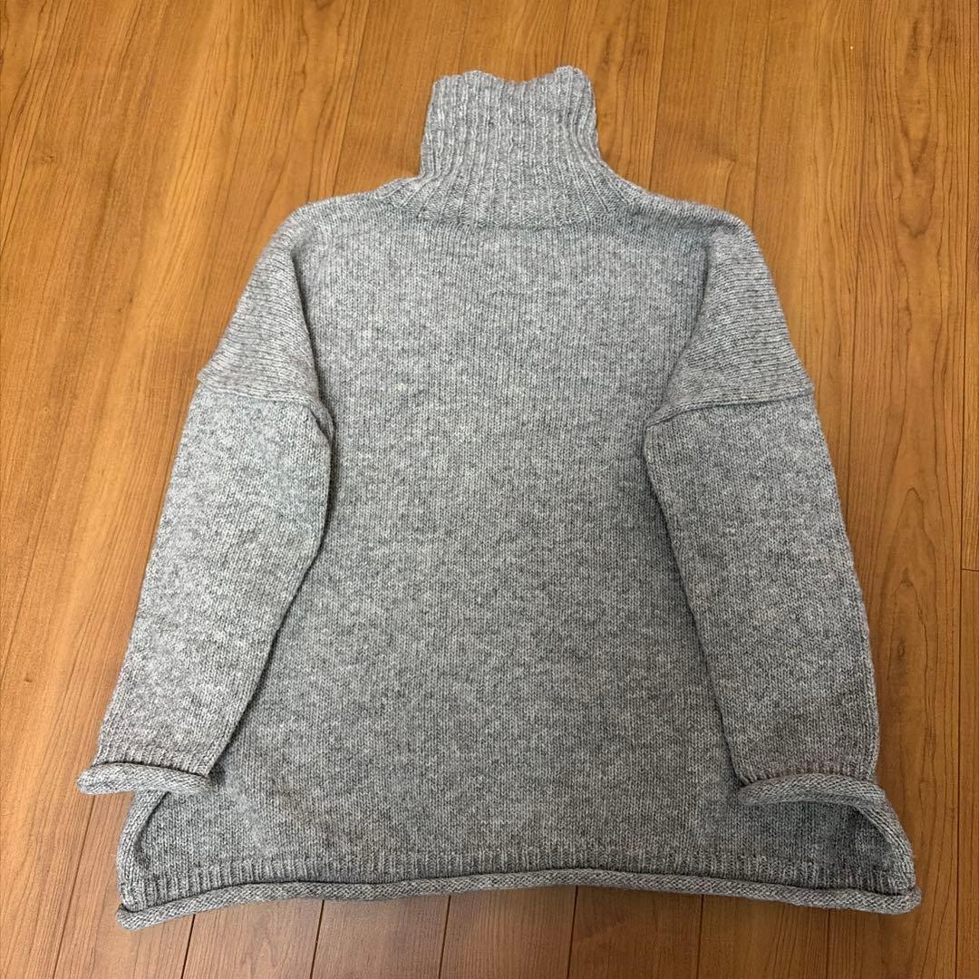 北欧暮らしの道具店、ユティリテ、ペルー製タートルネックセーター、グレージュ