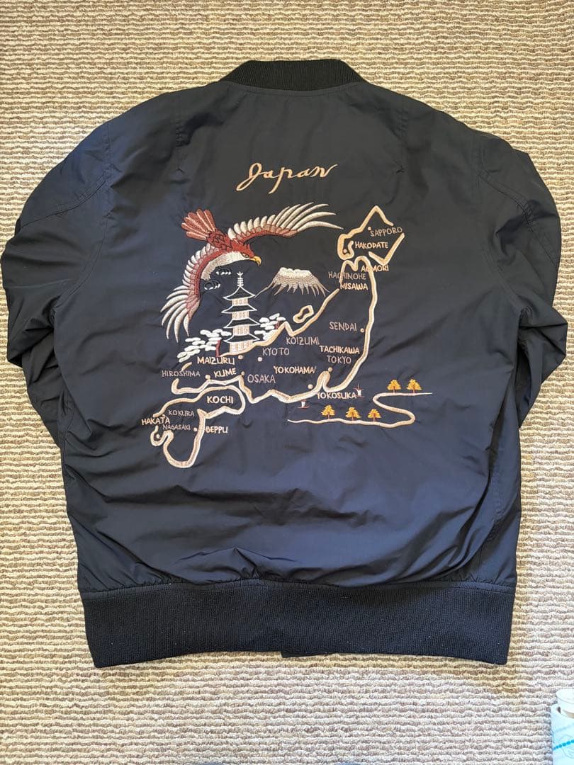 ALPHA INDUSTRIES ジャケット MA-1 ブラック　虎　龍