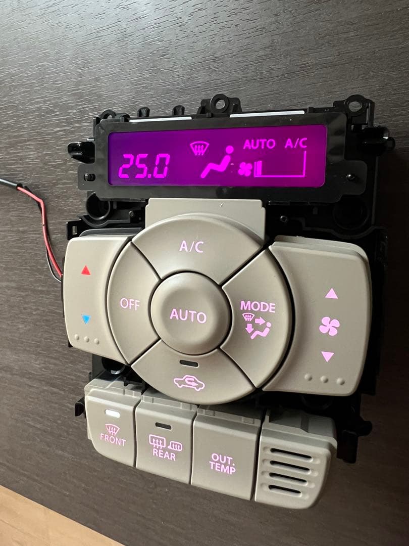 【打ち替え作業】エブリィ、ソリオ　エアコンスイッチLED打ち替えます⭐️