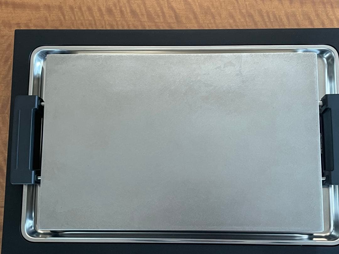 ジジ　BALMUDA The Plate Pro ブラック