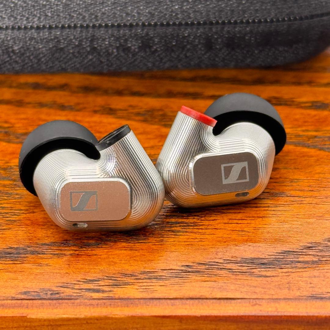 Sennheiser IE900 本体／専用ケース付き／高音質IEM